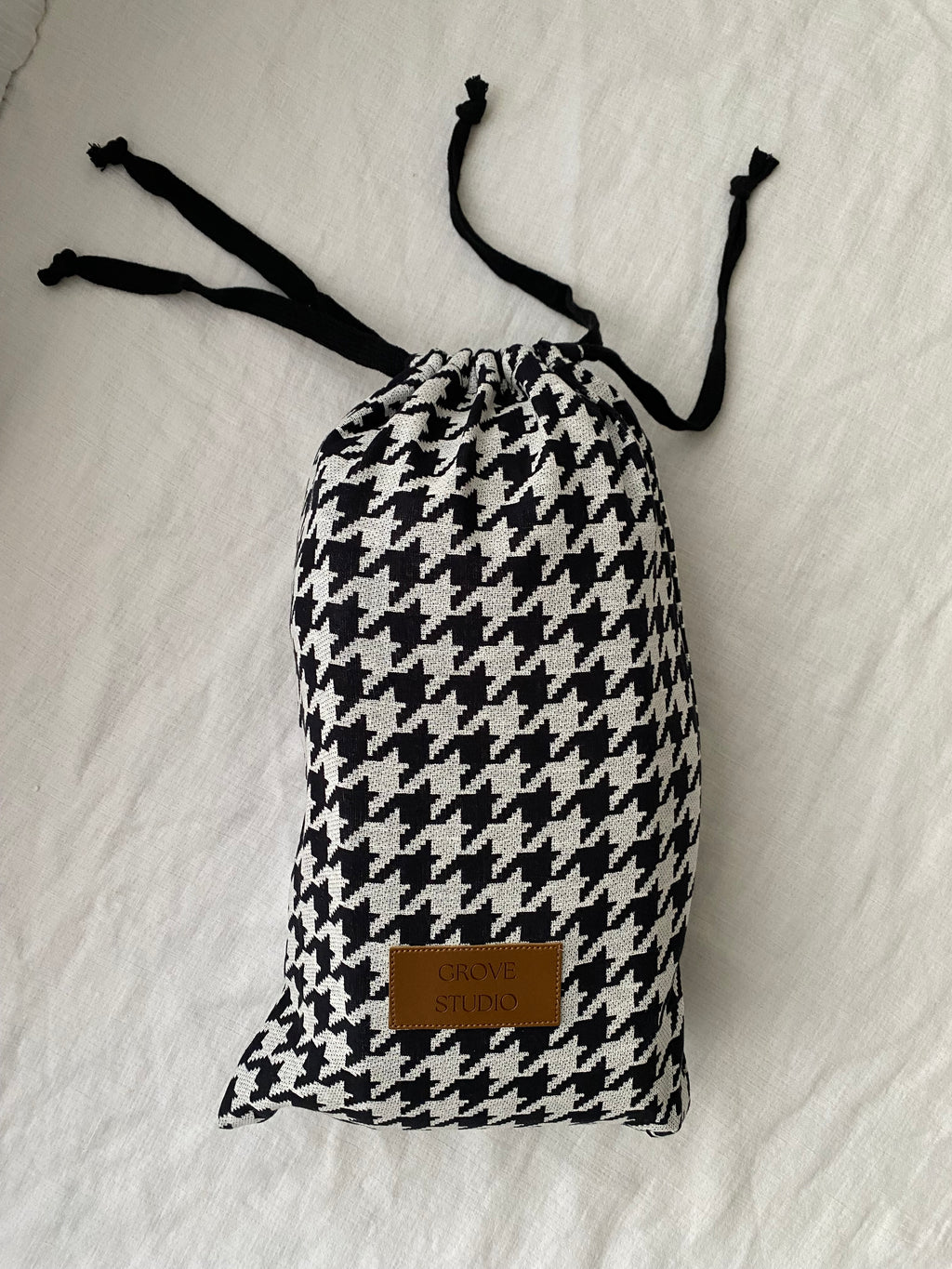 Heritage Baby Carrier - Houndstooth Black