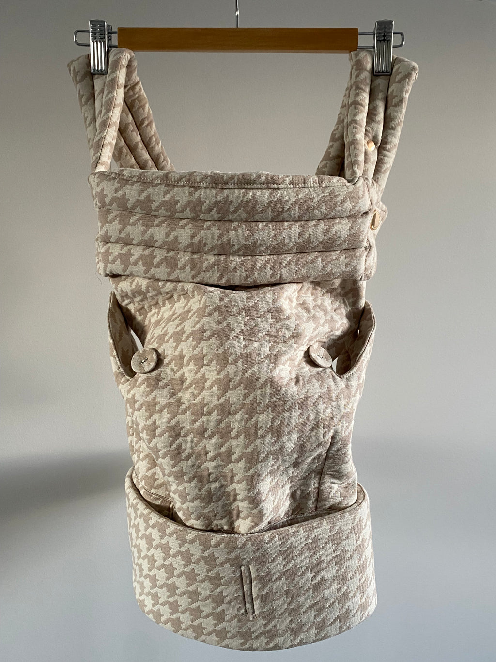 Heritage Baby Carrier - Houndstooth Beige